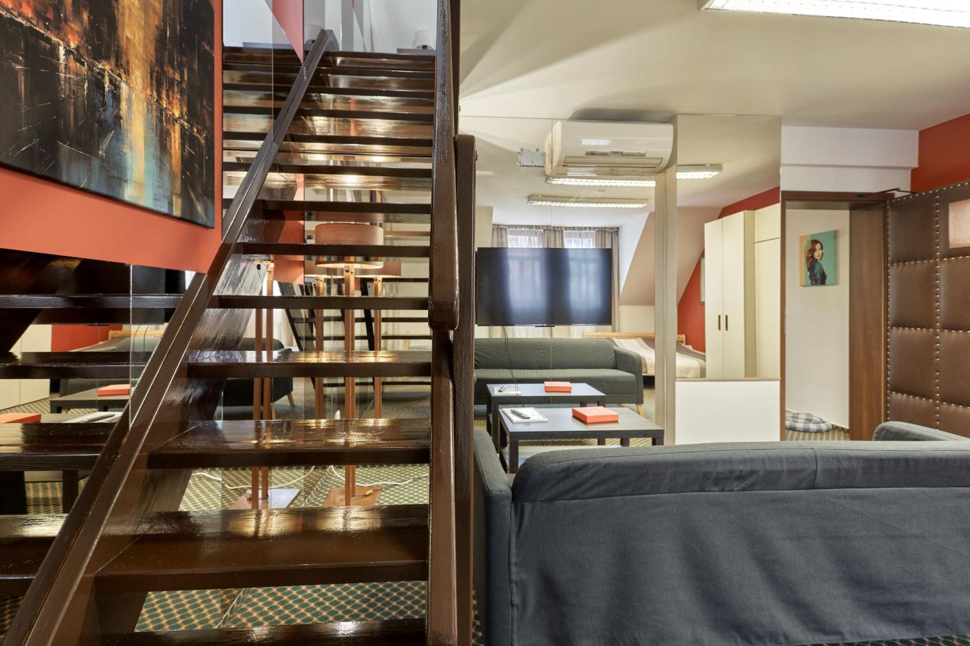 Excellent Apartments In Spa City Center 5 Min Walk From The Colonnade KLV Exterior foto